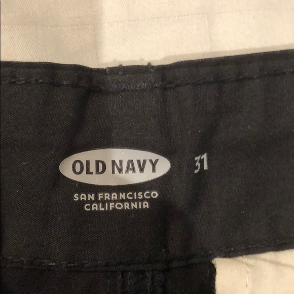 Old navy black cargo shorts - Picture 2 of 7